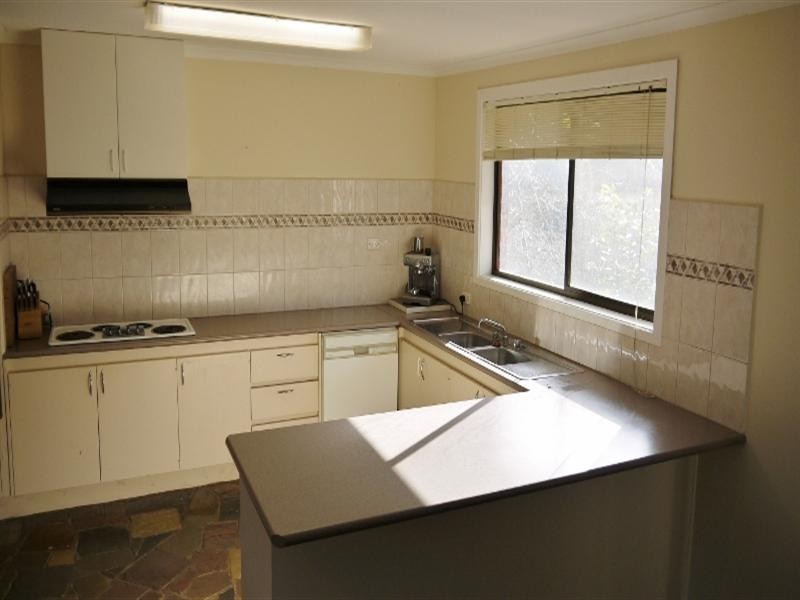 2/125 Pitt Street, Eltham VIC 3095