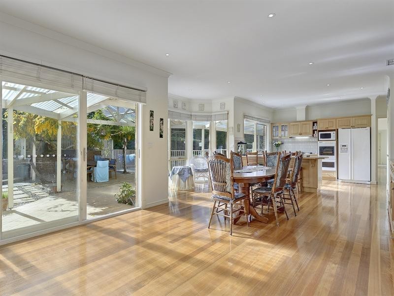 14 Batskos Drive, Warrandyte VIC 3113