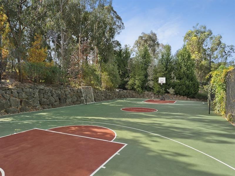 14 Batskos Drive, Warrandyte VIC 3113