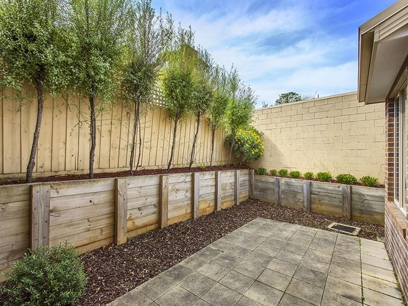 2A Maldon Crescent, Doncaster East VIC 3109