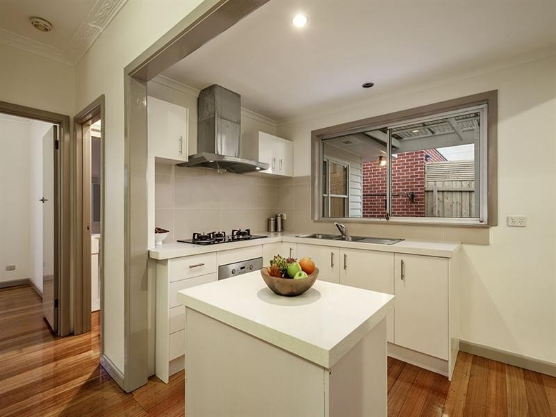 1/6 Milne Street, Mitcham VIC 3132