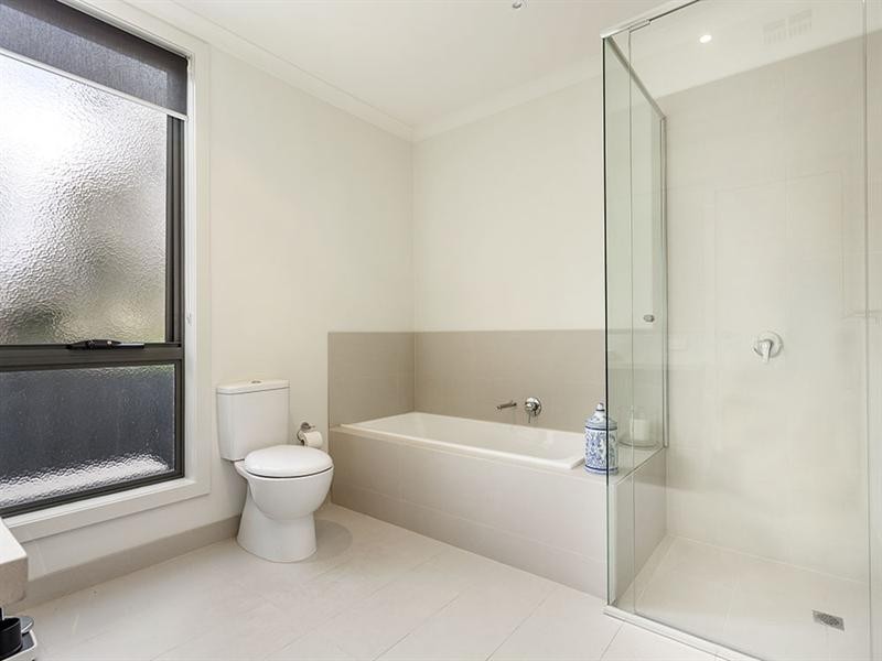 2/9 Cherry Tree Court, Doncaster East VIC 3109