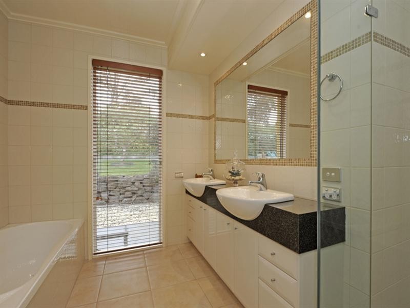 88 Bonds Road, Lower Plenty VIC 3093