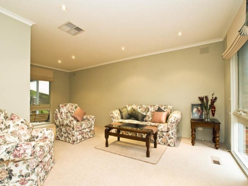 6 Cassinia Road, Templestowe Lower VIC 3107