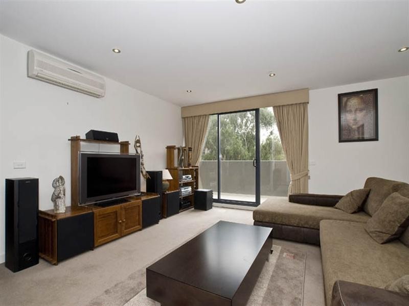 204/8 Clay Drive, Doncaster VIC 3108