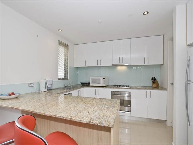204/8 Clay Drive, Doncaster VIC 3108
