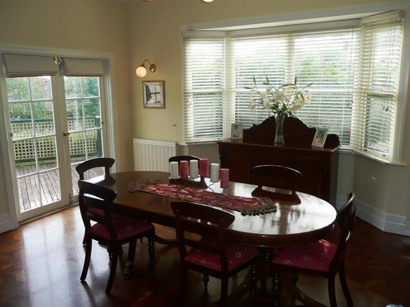 13 Walker Avenue, Mitcham VIC 3132