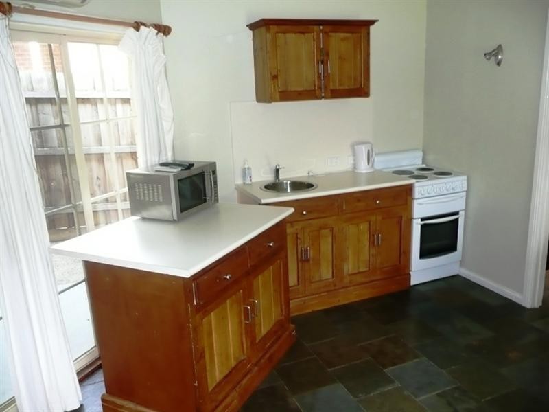 13 Walker Avenue, Mitcham VIC 3132