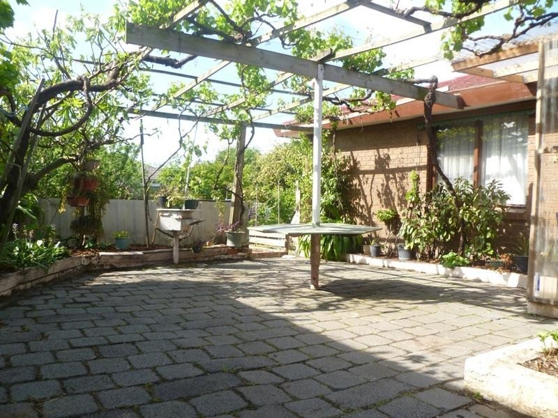 5 Vista Court, Box Hill North VIC 3129