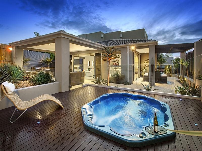 2 Robert Street, Bulleen VIC 3105