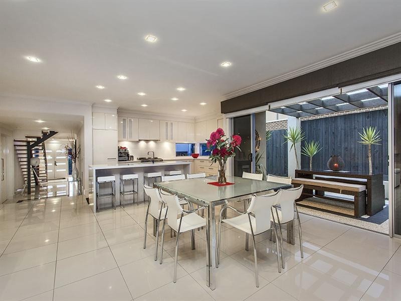 2 Robert Street, Bulleen VIC 3105