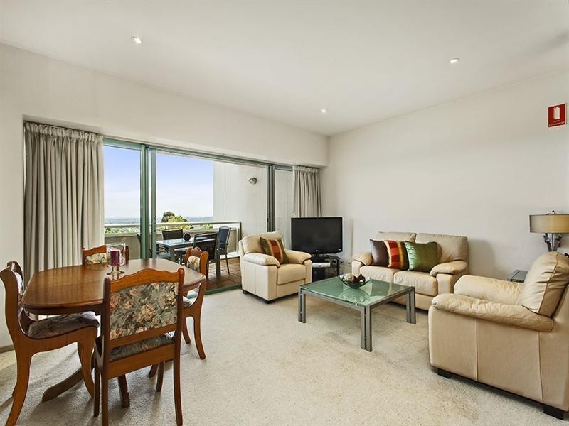 203/1 Sovereign Point Court, Doncaster VIC 3108