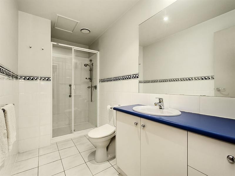 203/1 Sovereign Point Court, Doncaster VIC 3108