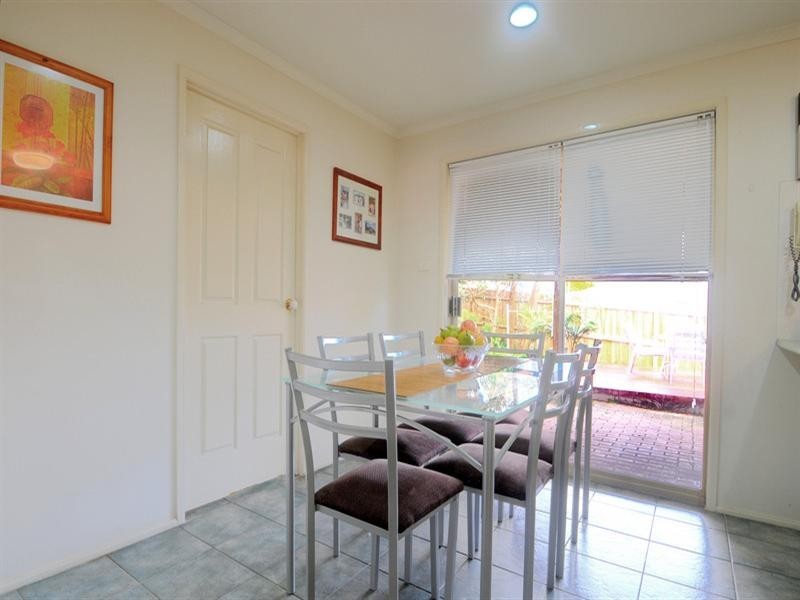 9 Peppermint Grove, Box Hill South VIC 3128