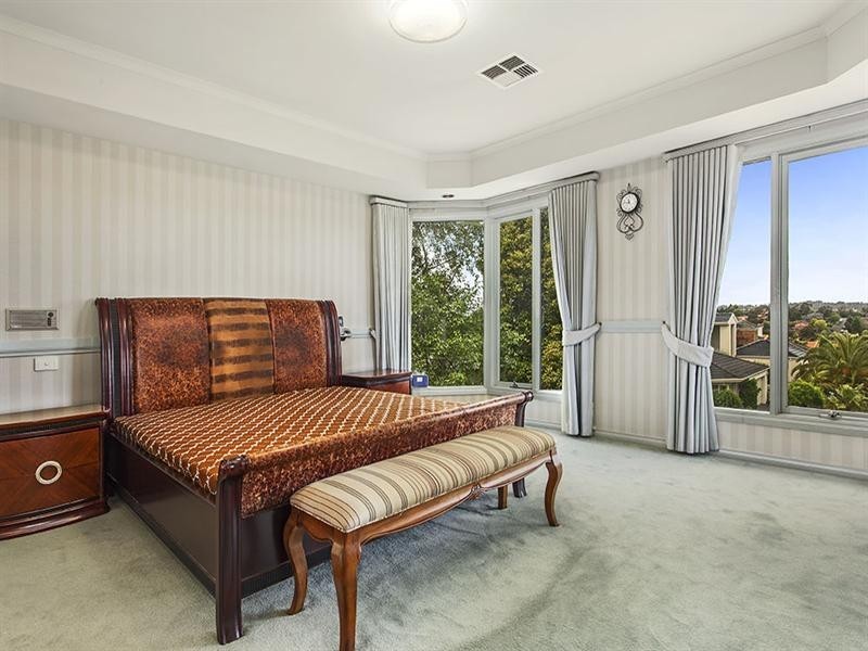 18 Hillhouse Road, Templestowe VIC 3106