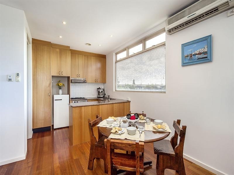 22 Peters Lane, Abbotsford VIC 3067