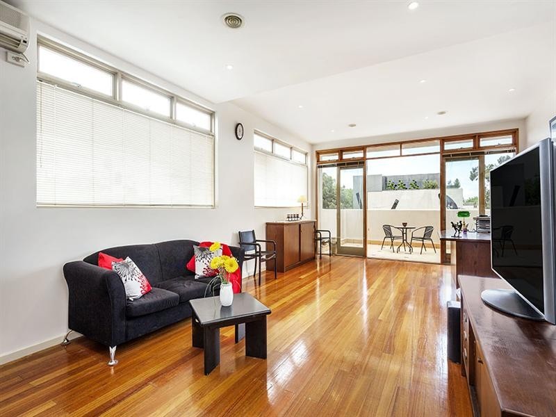 22 Peters Lane, Abbotsford VIC 3067