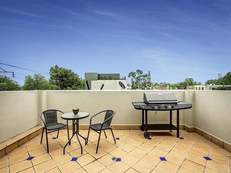 22 Peters Lane, Abbotsford VIC 3067