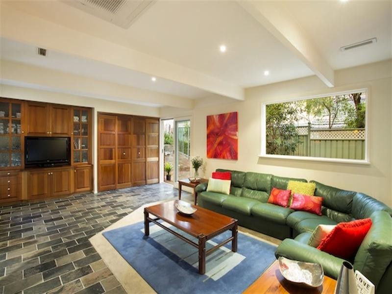 26 Dale Avenue, Eltham North VIC 3095