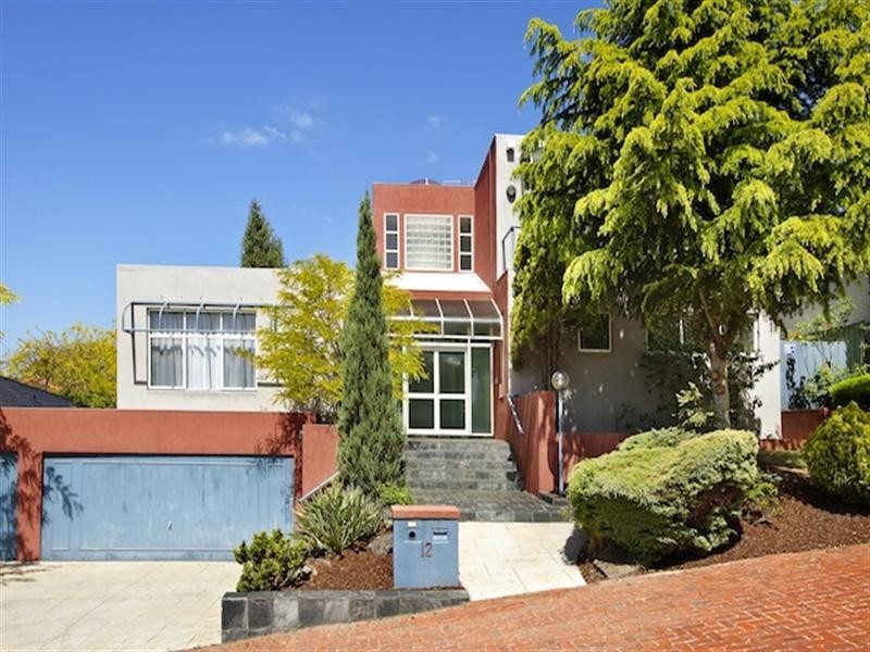 12 Robertswood Close, Doncaster East VIC 3109