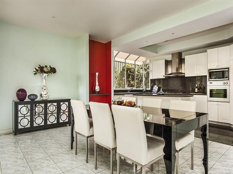 12 Robertswood Close, Doncaster East VIC 3109