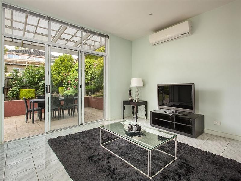 12 Robertswood Close, Doncaster East VIC 3109