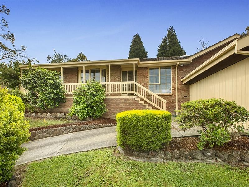 59 Pine Hill Drive, Doncaster East VIC 3109