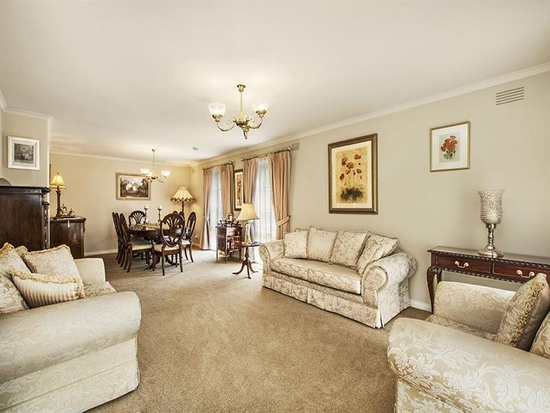 45 Hertford Road, Doncaster East VIC 3109