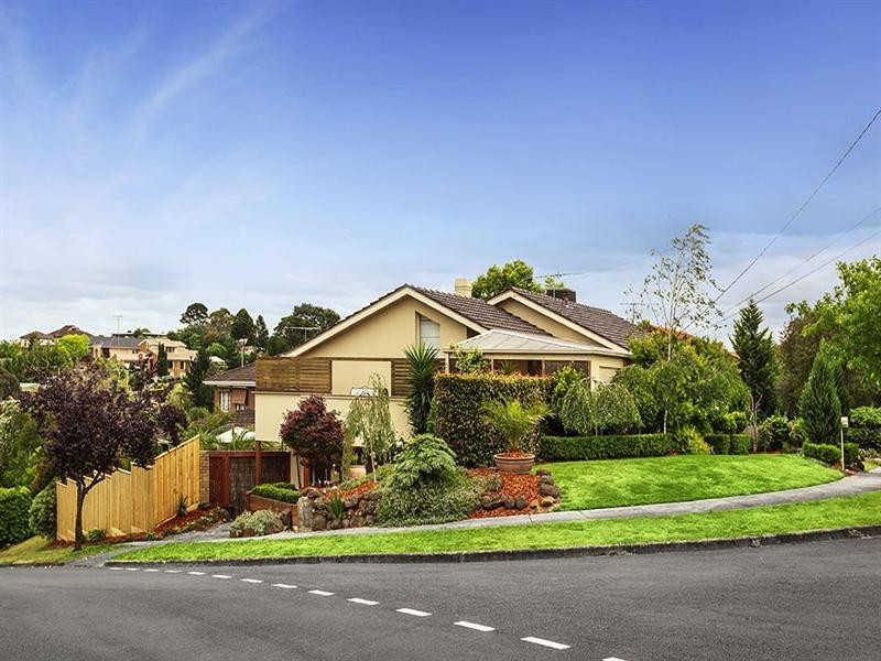 1 Lara Court, Doncaster VIC 3108