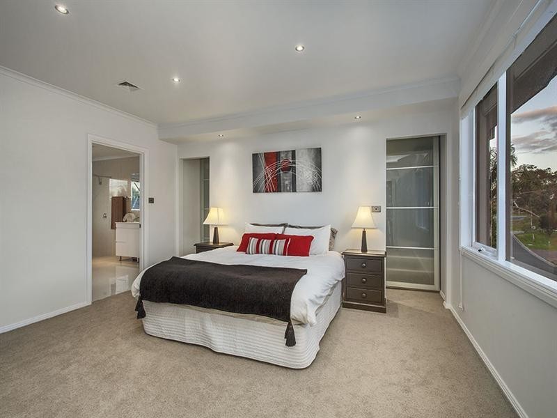 23 Monomeath Close, Doncaster East VIC 3109