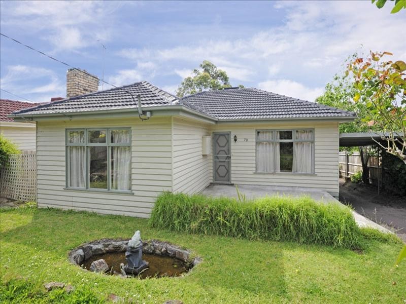 70 Russell Crescent, Doncaster East VIC 3109