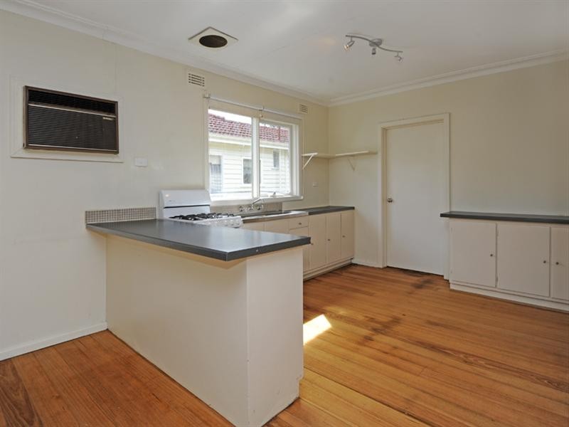 70 Russell Crescent, Doncaster East VIC 3109