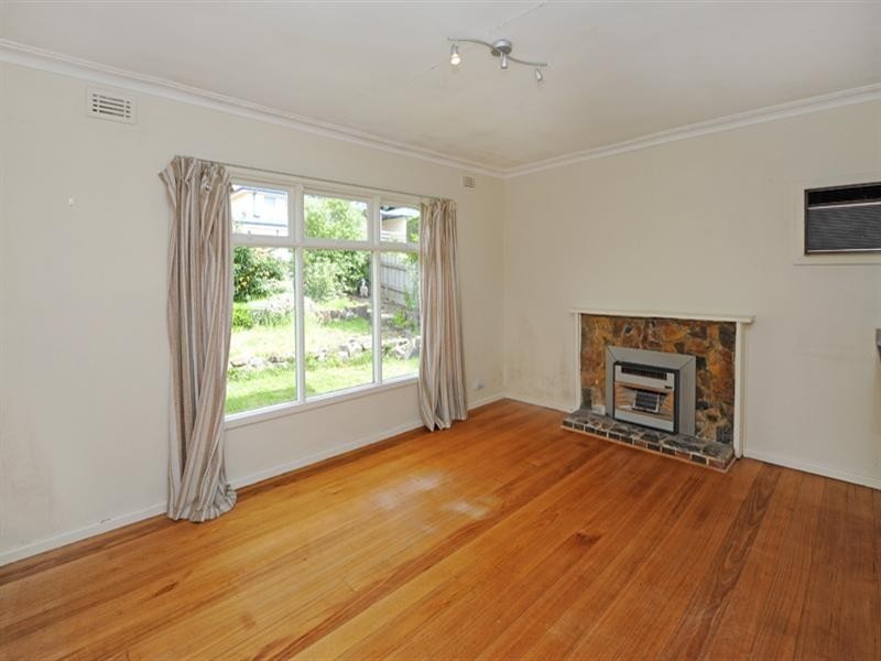 70 Russell Crescent, Doncaster East VIC 3109