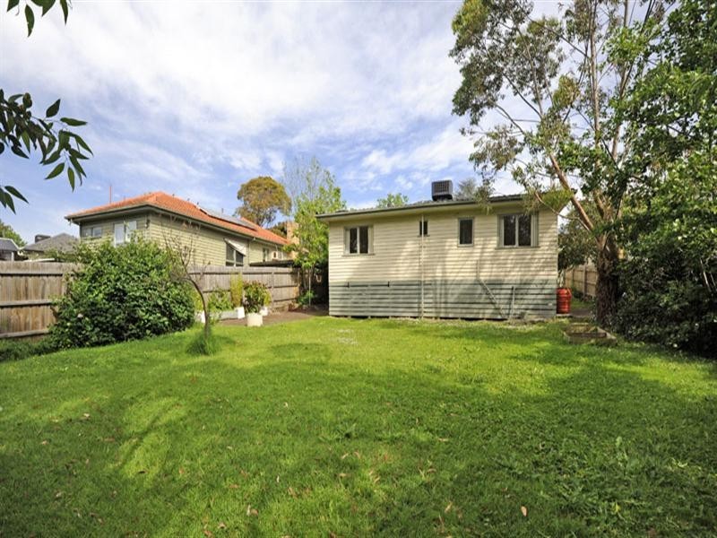 70 Russell Crescent, Doncaster East VIC 3109