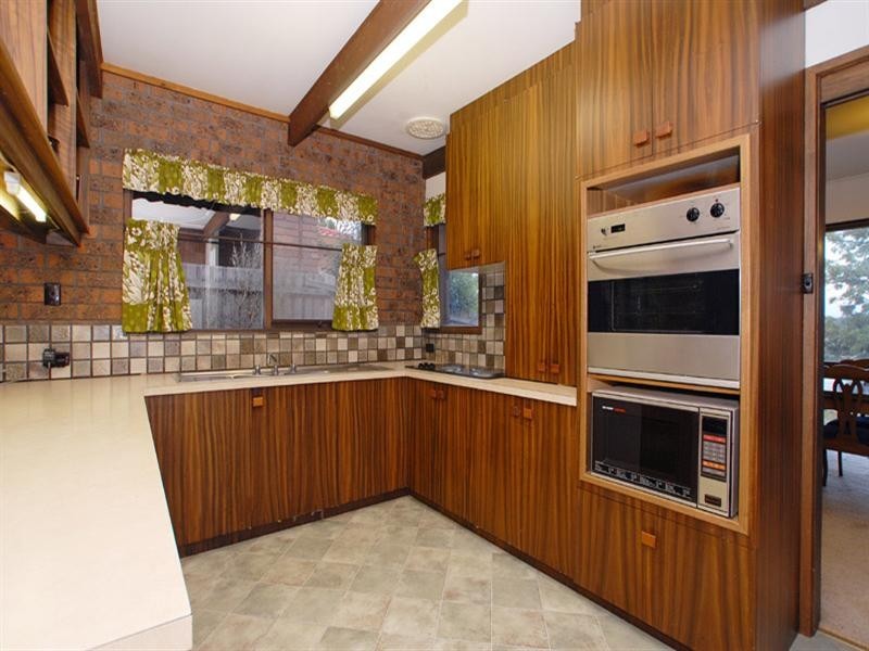 8 Cantala Drive, Doncaster VIC 3108