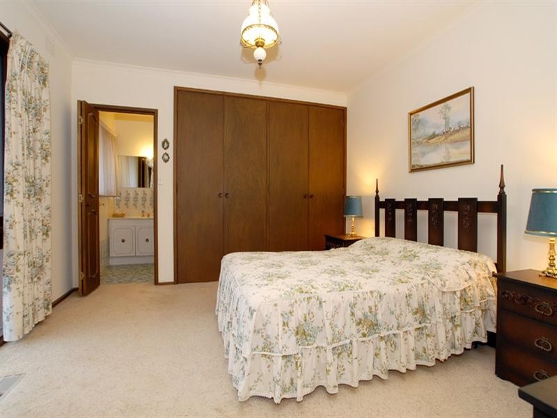 8 Cantala Drive, Doncaster VIC 3108