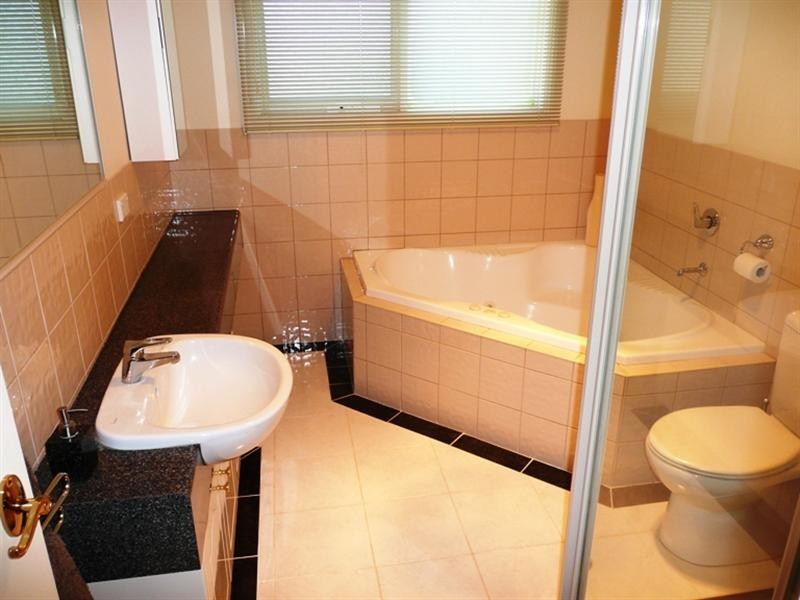 2 Colonsay Street, Templestowe VIC 3106