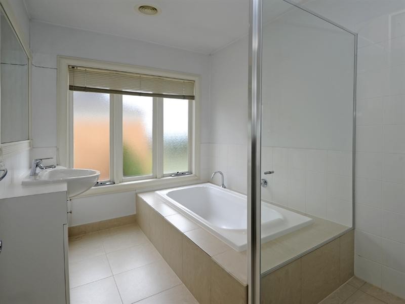 3/33 Serpells Road, Templestowe VIC 3106