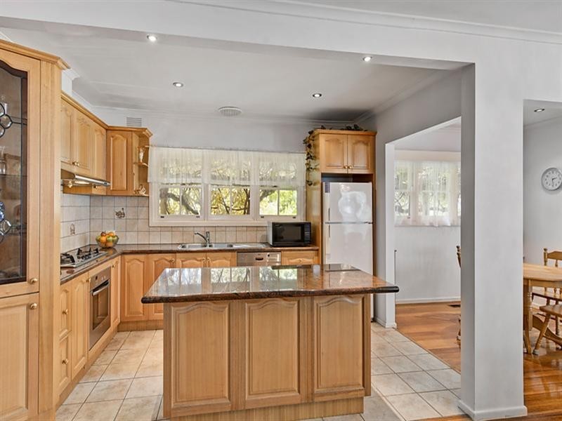 13 Trentwood Avenue, Balwyn North VIC 3104