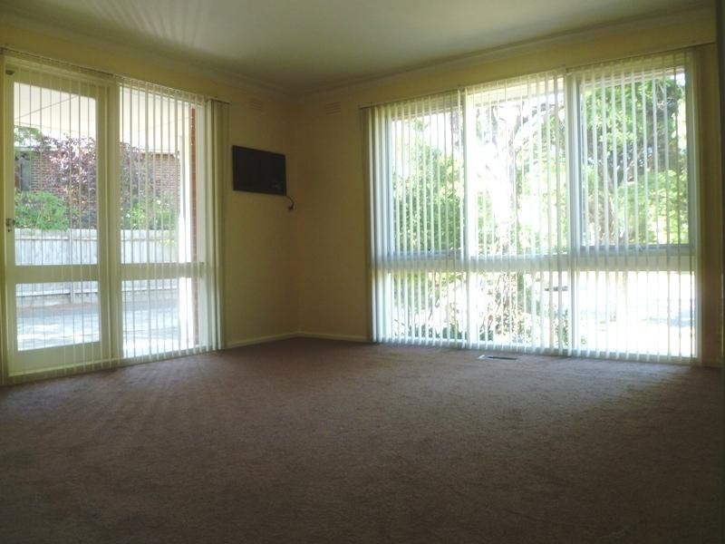 16 The Glen, Donvale VIC 3111