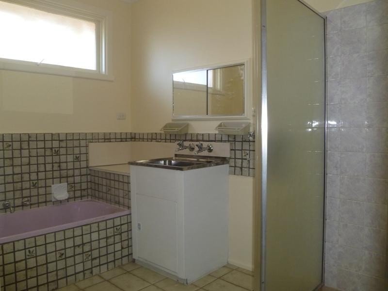 16 The Glen, Donvale VIC 3111