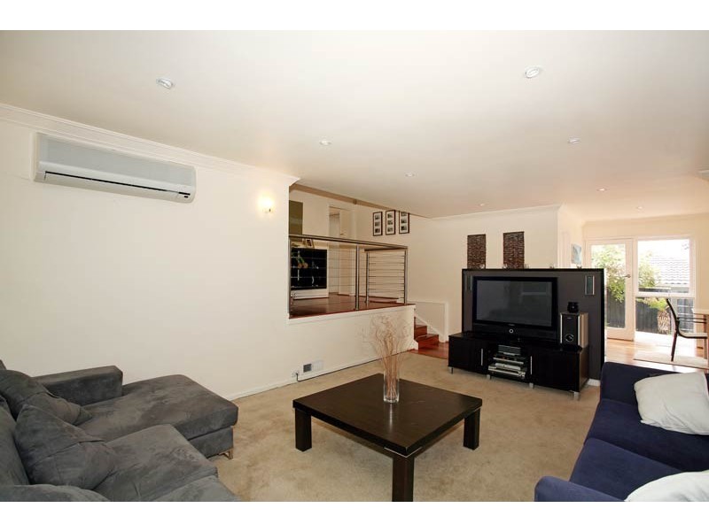 8 Dillwynia Avenue, Templestowe Lower VIC 3107