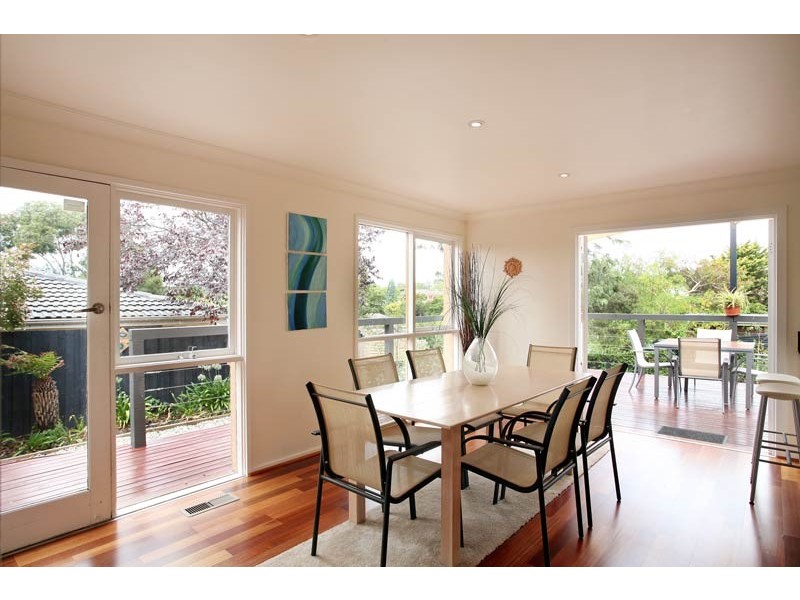 8 Dillwynia Avenue, Templestowe Lower VIC 3107