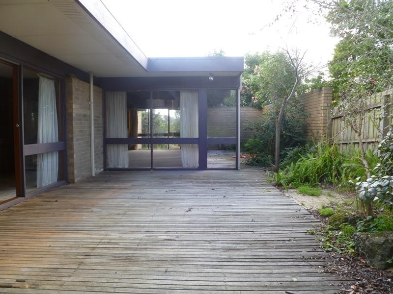 2 Sophora Court, Templestowe Lower VIC 3107