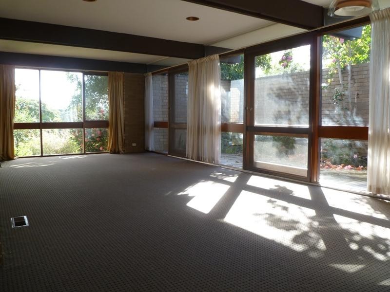 2 Sophora Court, Templestowe Lower VIC 3107