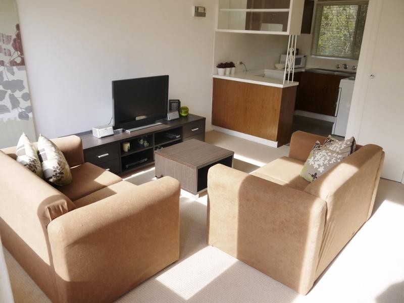 5/2 Kandanga Grove, Bulleen VIC 3105