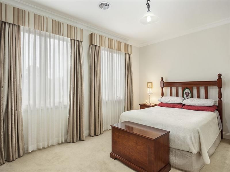 1/18 Talford Street, Doncaster East VIC 3109