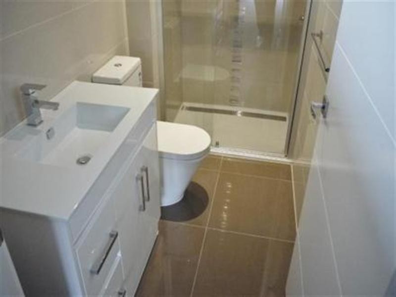 33A Blackburn Road, Doncaster East VIC 3109