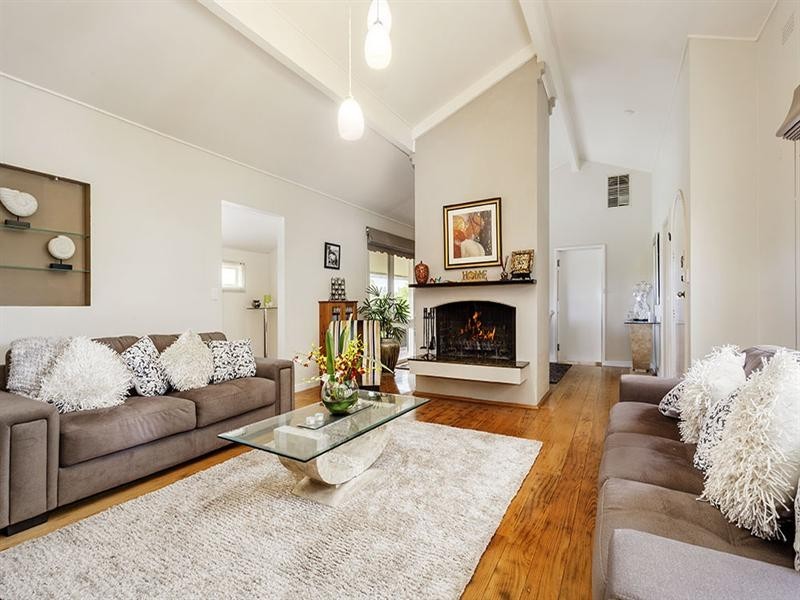 1 Lara Court, Doncaster VIC 3108