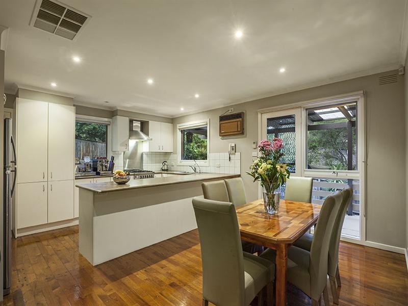 17 Heath Street, Templestowe Lower VIC 3107